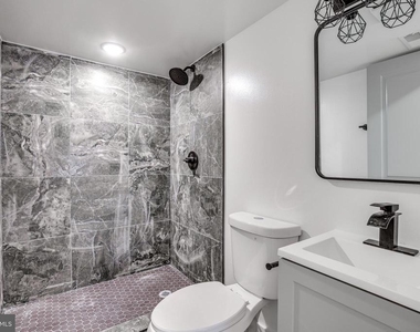 922 W Arizona Street - Photo Thumbnail 14