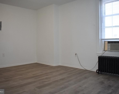 6031 Market Street - Photo Thumbnail 2