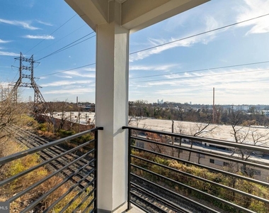 3449 Scotts Lane - Photo Thumbnail 41