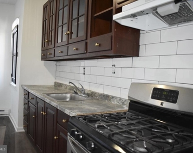 10 S 62nd Street - Photo Thumbnail 6