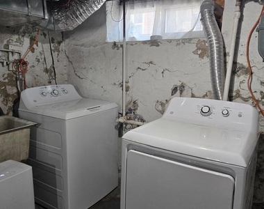 104 Emily Street - Photo Thumbnail 13