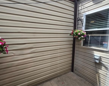 104 Emily Street - Photo Thumbnail 12