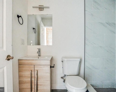 407 S 42nd Street - Photo Thumbnail 16