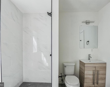 407 S 42nd Street - Photo Thumbnail 18