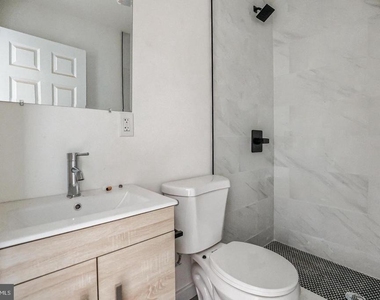 407 S 42nd Street - Photo Thumbnail 19
