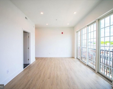 1324 Frankford Avenue - Photo Thumbnail 2