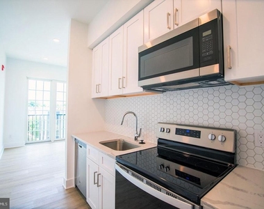 1324 Frankford Avenue - Photo Thumbnail 3