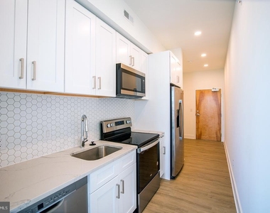 1324 Frankford Avenue - Photo Thumbnail 4