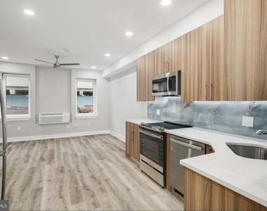 2950 Kensington Avenue - Photo Thumbnail 3
