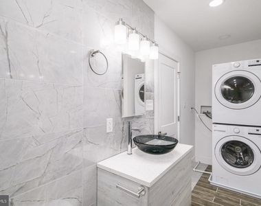 2950 Kensington Avenue - Photo Thumbnail 6