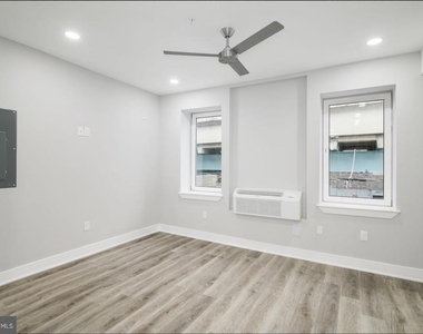 2950 Kensington Avenue - Photo Thumbnail 2