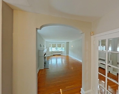 1905 W Olney Avenue - Photo Thumbnail 2