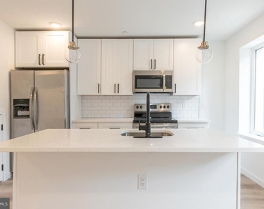 2120 W Master Street - Photo Thumbnail 1