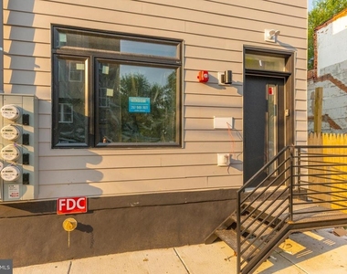 2120 W Master Street - Photo Thumbnail 3