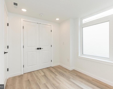 2120 W Master Street - Photo Thumbnail 17