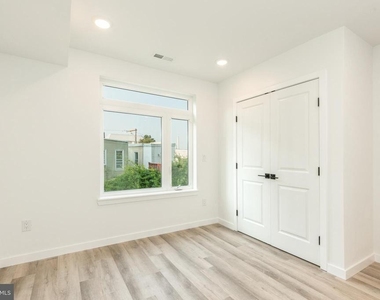 2120 W Master Street - Photo Thumbnail 23