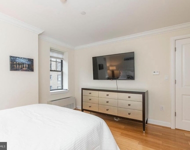 1701 Locust Street - Photo Thumbnail 13