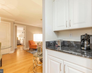 1701 Locust Street - Photo Thumbnail 9