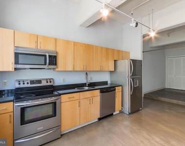 412 S 13th Street - Photo Thumbnail 5