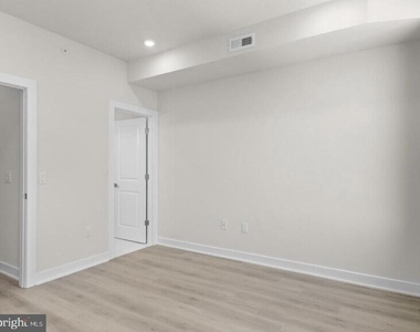 638 N Shedwick Street - Photo Thumbnail 20