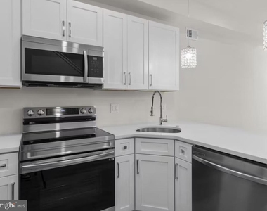 638 N Shedwick Street - Photo Thumbnail 5