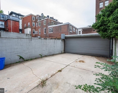 1310 Spruce Street - Photo Thumbnail 11