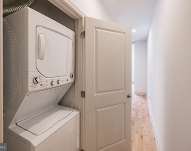 1310 Spruce Street - Photo Thumbnail 6