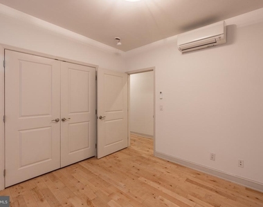 1310 Spruce Street - Photo Thumbnail 8