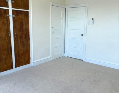4045 Dexter Street - Photo Thumbnail 10