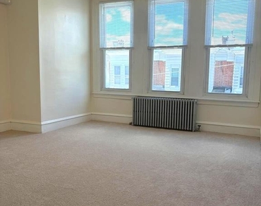 4045 Dexter Street - Photo Thumbnail 8