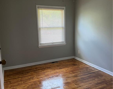 3204 E Brinkley Drive - Photo Thumbnail 4
