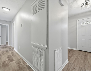 1104 Nan Street - Photo Thumbnail 15