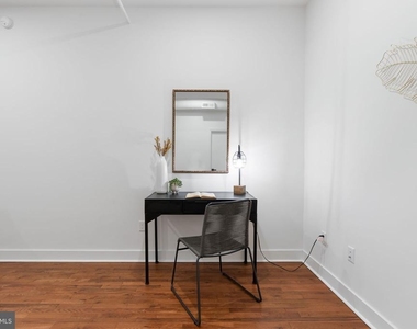 240 Hermitage Street - Photo Thumbnail 7