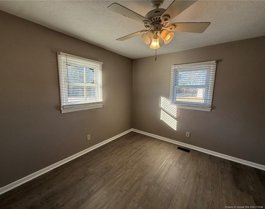 2223 Carbine Street - Photo Thumbnail 8