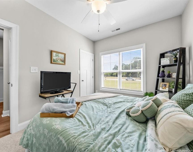 190 S Prince Henry Way - Photo Thumbnail 25