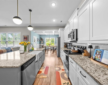 190 S Prince Henry Way - Photo Thumbnail 12