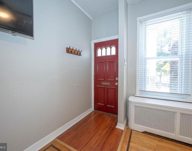 418 Harlan Street - Photo Thumbnail 2