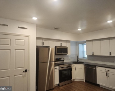 3856 Terrace Street - Photo Thumbnail 15