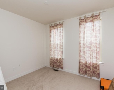 207 Brinley Court - Photo Thumbnail 14