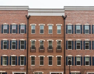 207 Brinley Court - Photo Thumbnail 24