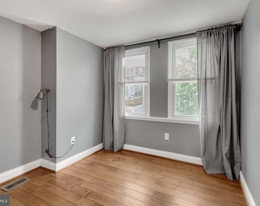 1525 S 19th Street - Photo Thumbnail 14