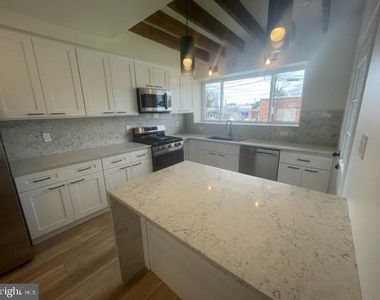 3350 Belgrade Street - Photo Thumbnail 2