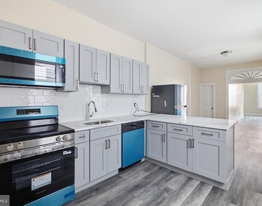 632 W Cumberland Street - Photo Thumbnail 8