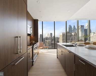 210 S 12th Street - Photo Thumbnail 8