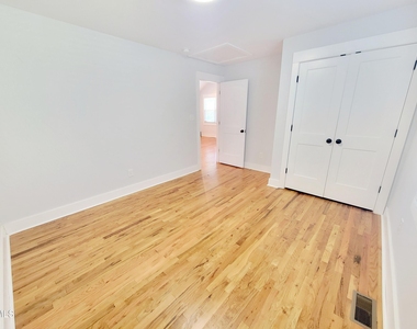 805 Coleman Street - Photo Thumbnail 29