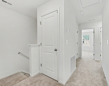 131 S Meyers Court - Photo Thumbnail 10