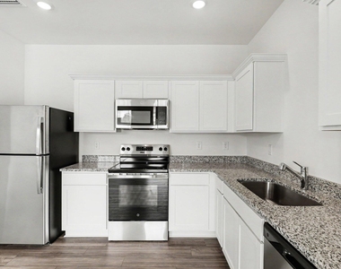 131 S Meyers Court - Photo Thumbnail 8