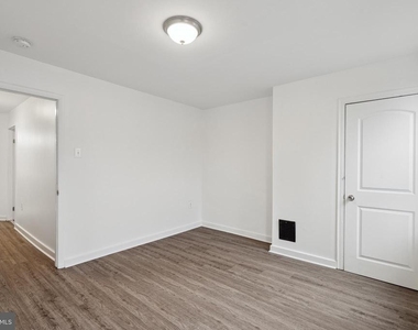 3079 Tulip Street - Photo Thumbnail 12