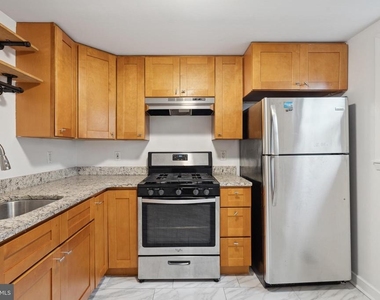 3079 Tulip Street - Photo Thumbnail 6