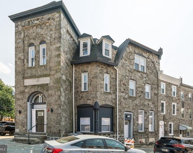 5164 Ridge Avenue - Photo Thumbnail 1